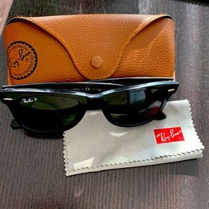 Men’s RayBan Polarized Wayfarer Sunglasses
